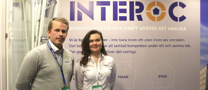 Richard Hellström på Interoc med kollegan Maftuna Turdieva. Foto: Jessica Nejman